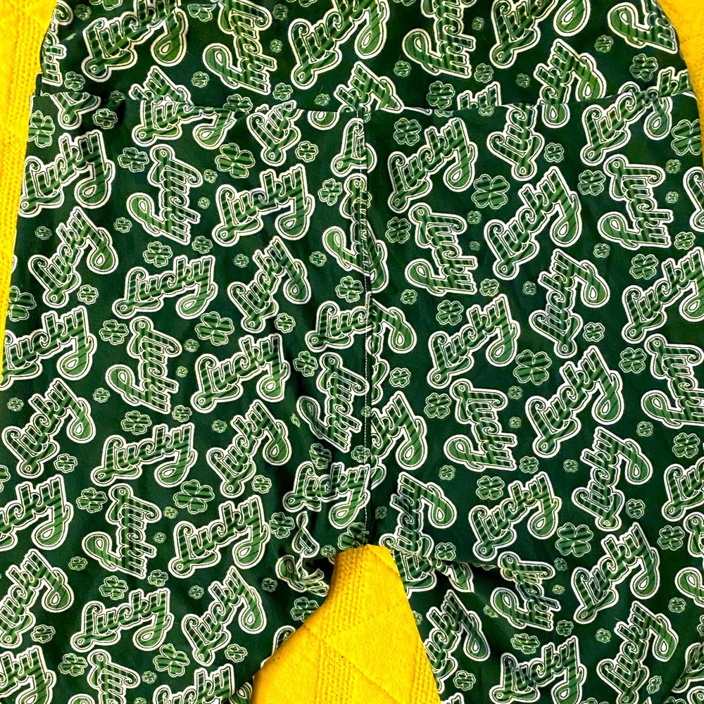 Lularoe Holiday Leggings: 🍀St Patrick’s Day 🍀 Gently used, One Size